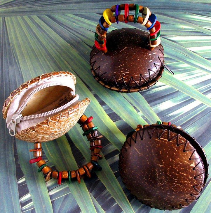 Coconut Coin Purse Bracelet - Natural Artist