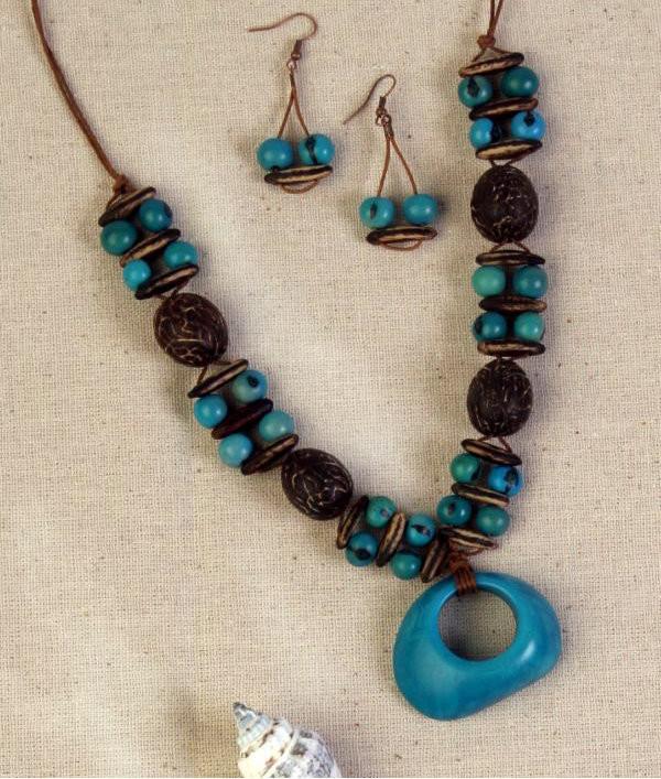 Turquoise Tagua Seed Necklace - Natural Artist